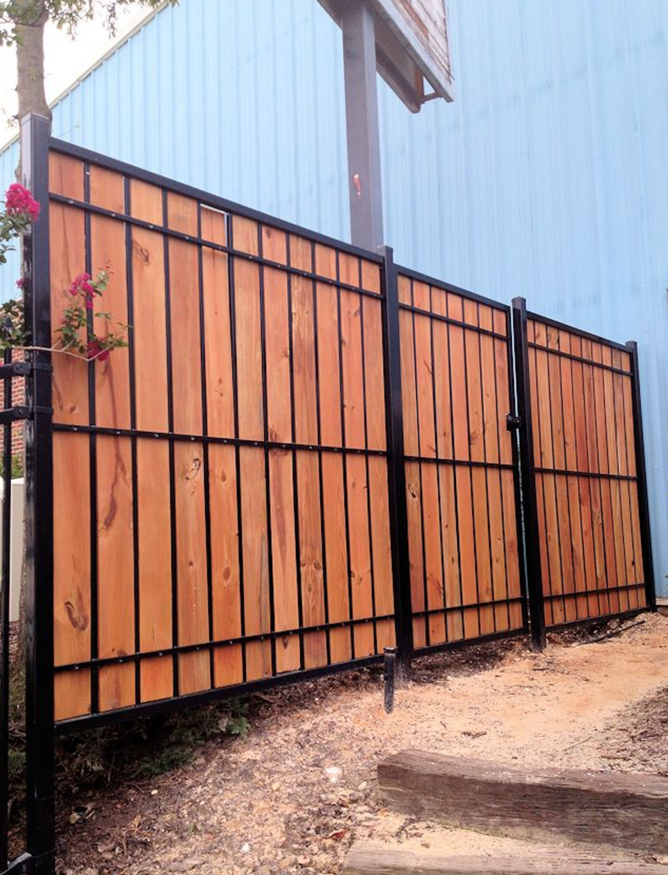 Custom-wood-_-iron-fence-combo-Tuscon